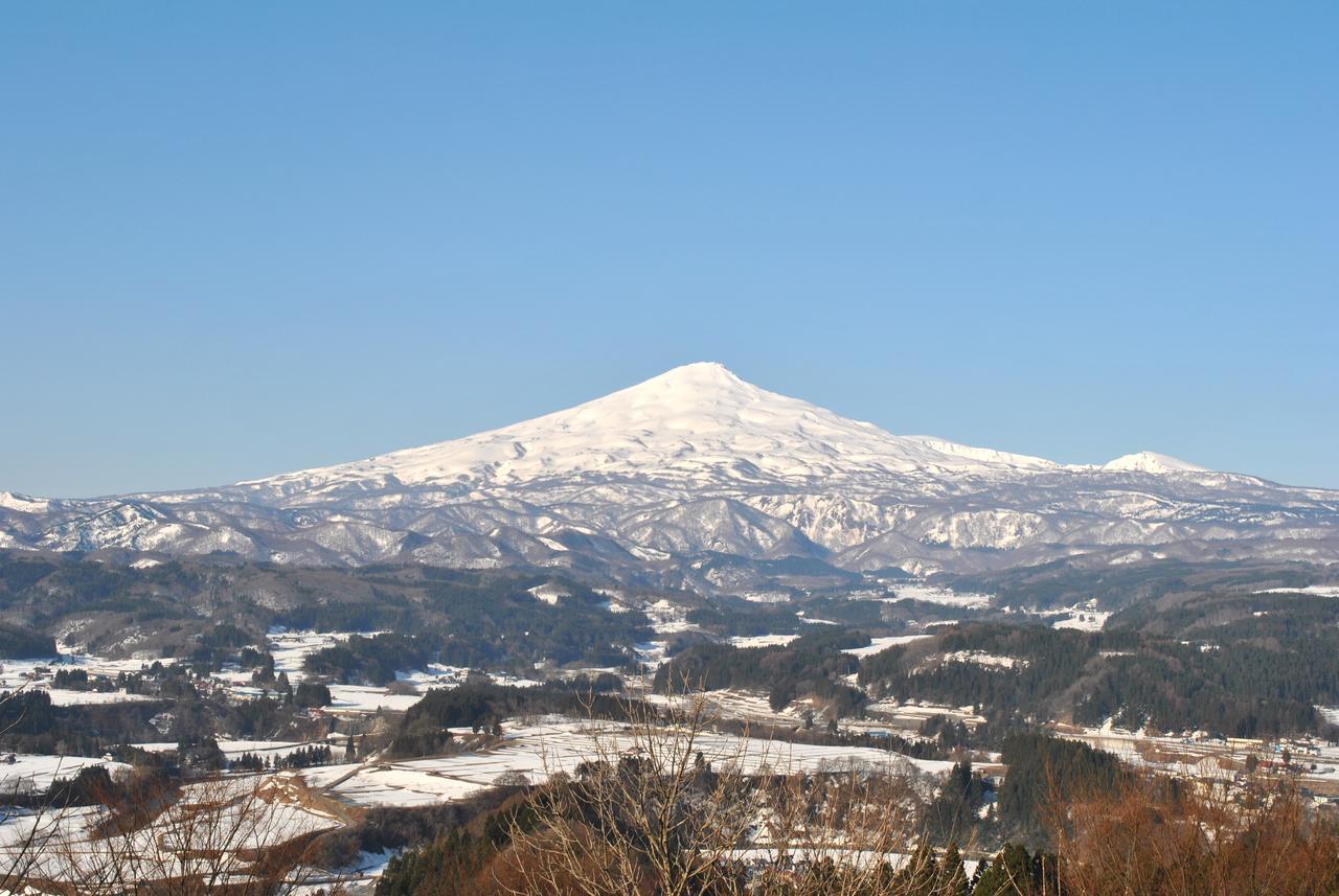 Chokai Sarukuraonsen Hotel Foresta Chokai Yurihonjo Extérieur photo